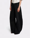 Round Five Pocket Black