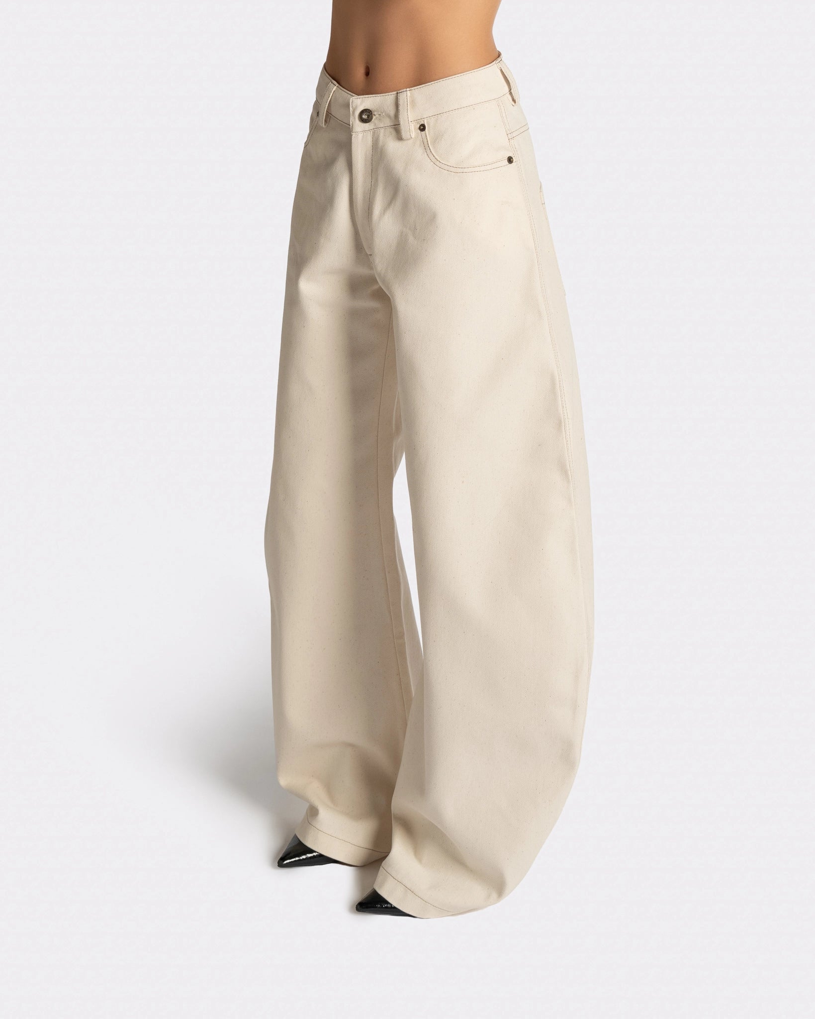 Round Leg / Wide Denim