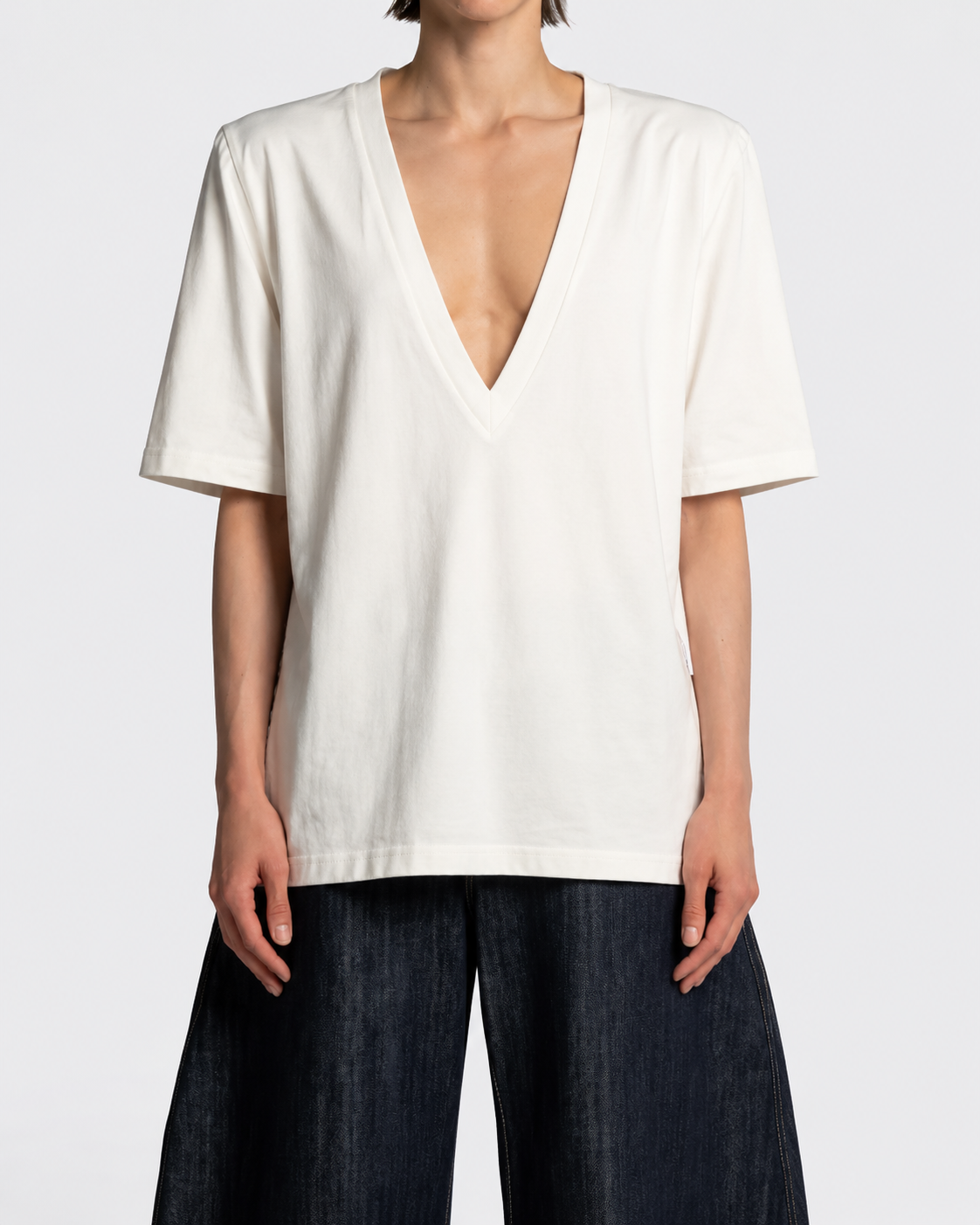 Basic T-shirt V-neck