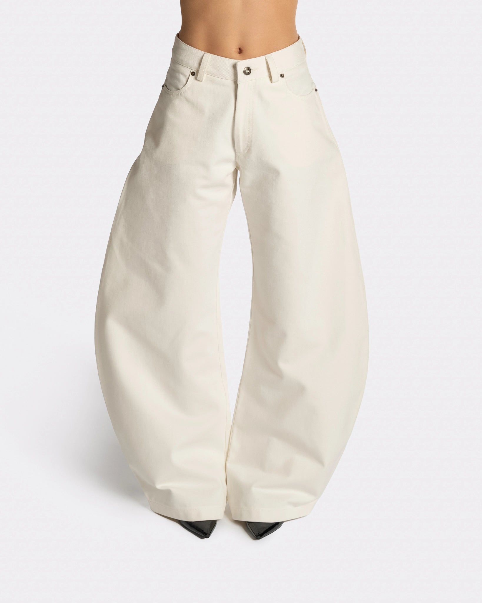 Round Leg / Wide Denim