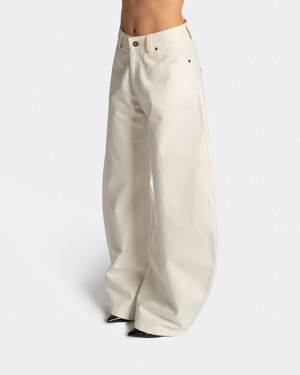 Round Leg / Wide Denim
