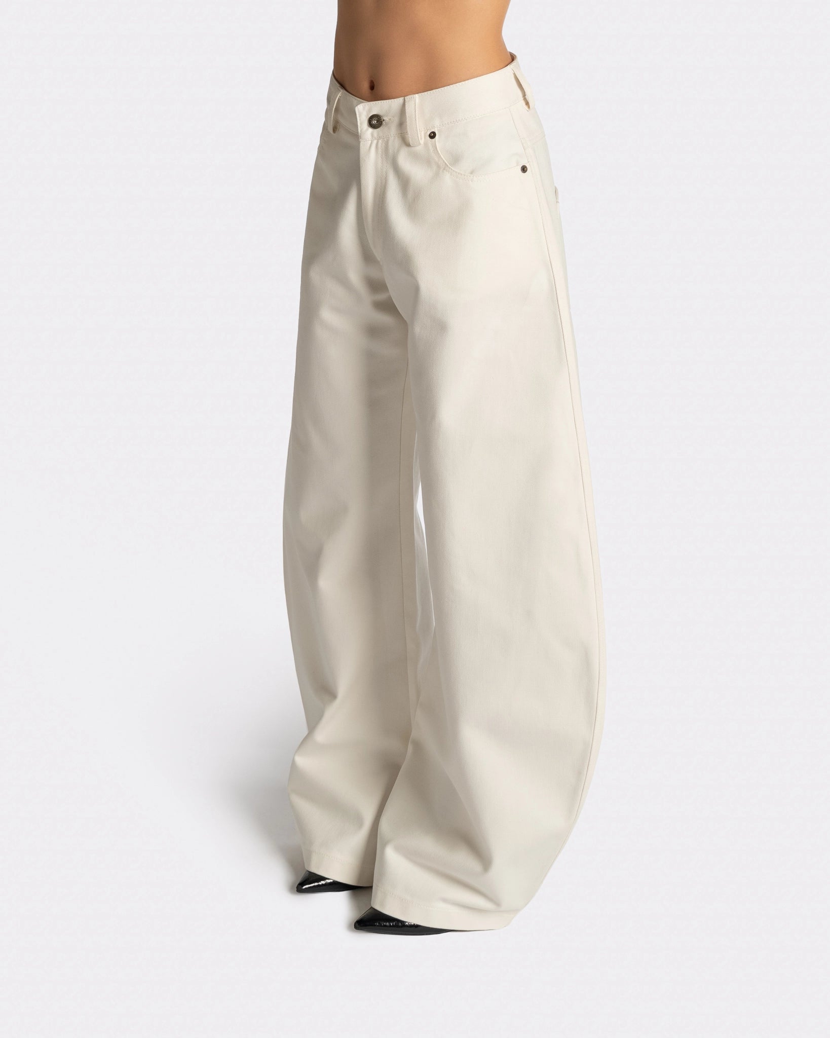 Round Leg / Wide Denim